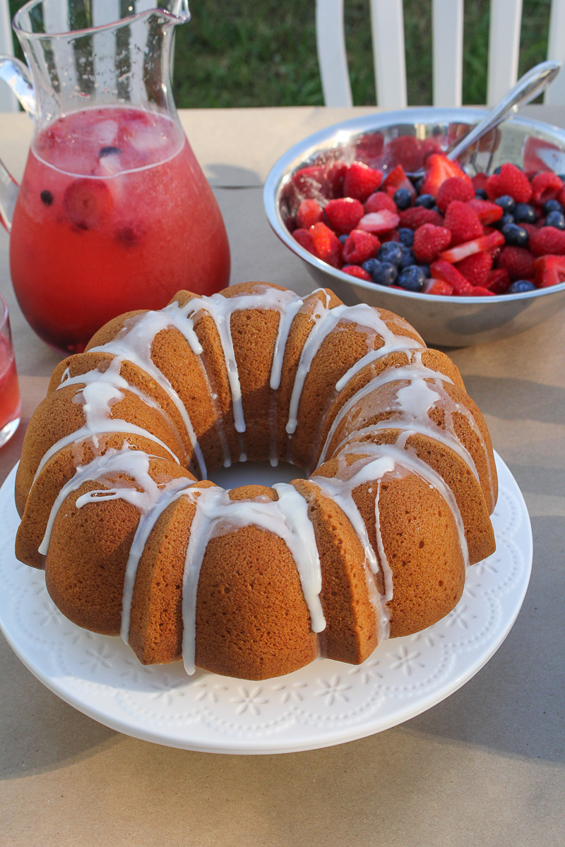 One-Bowl Lemon Pound Cake {Katie at the Kitchen Door}