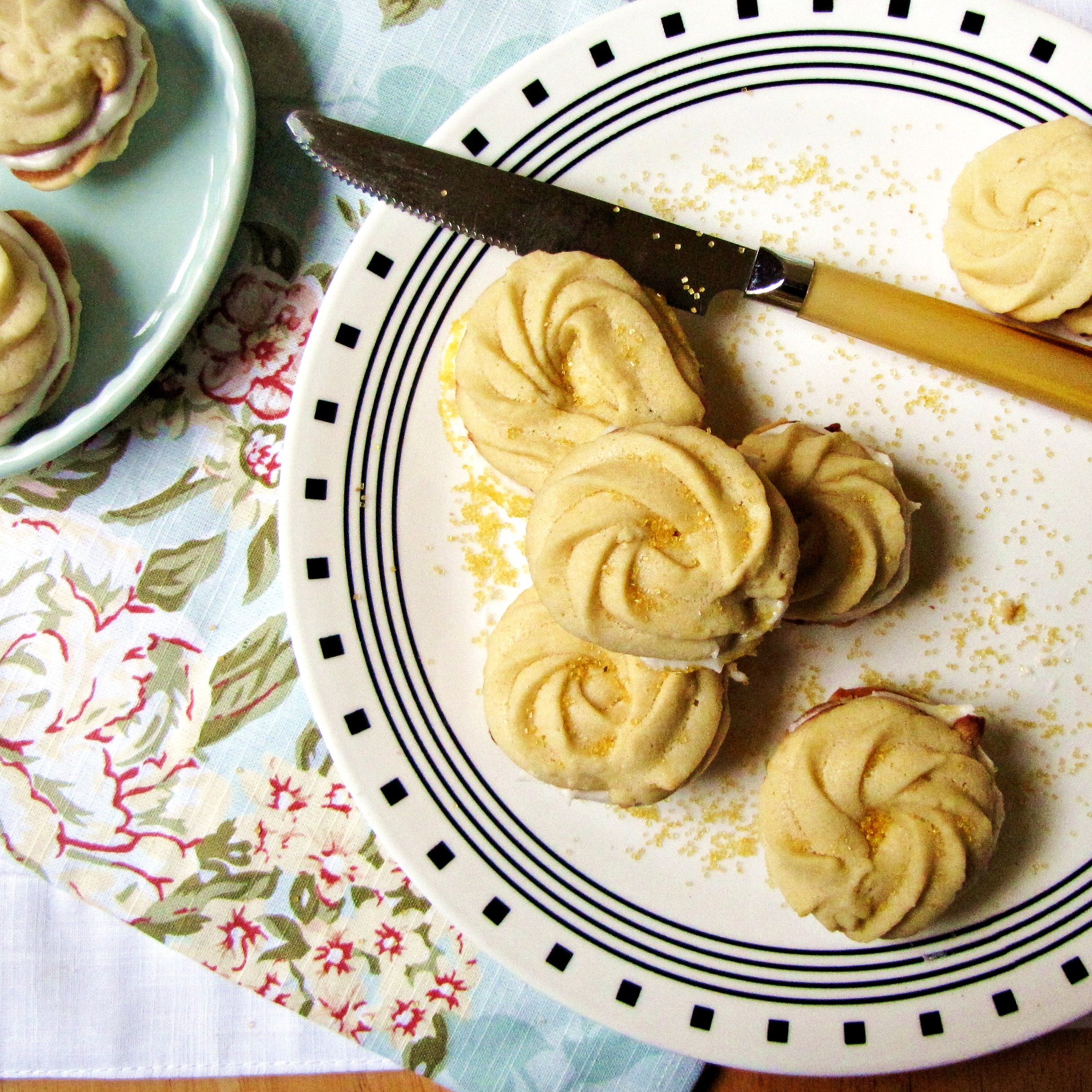 Lemon-Cream Sandwich Cookies