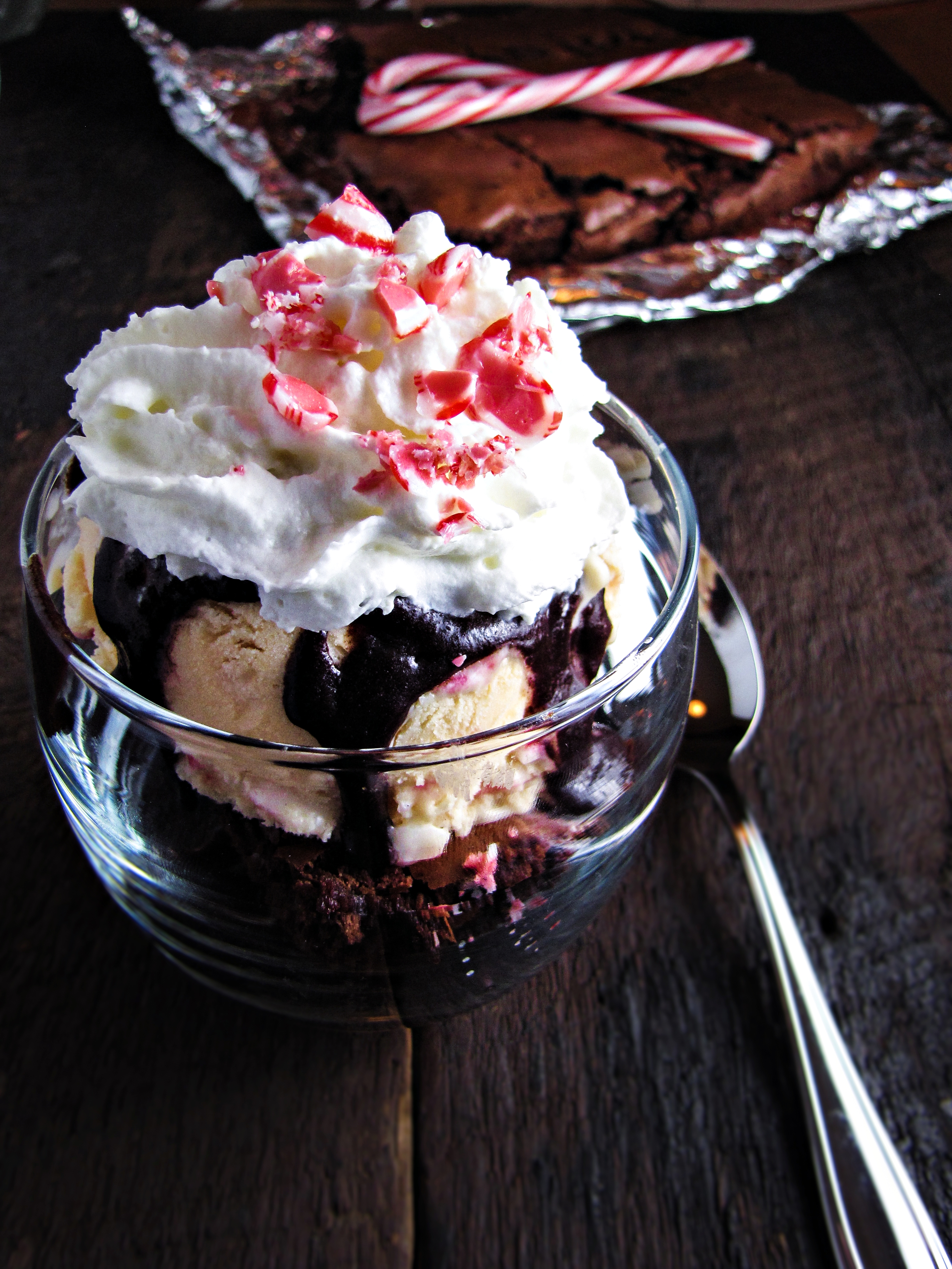 Peppermint Mocha Ice Cream Sundae {Katie at the Kitchen Door}