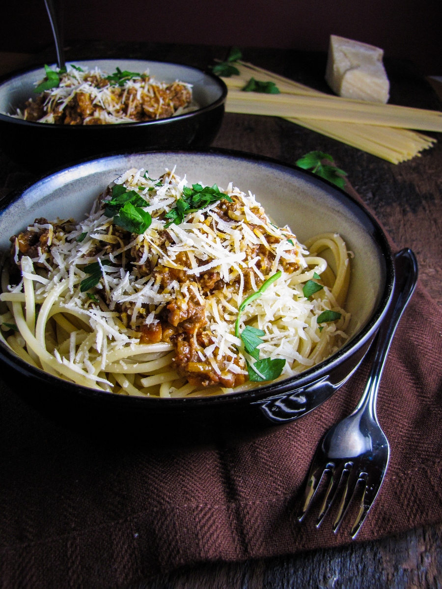 Cookbook Review: La Cucina Italiana and Classic Spaghetti Bolognese