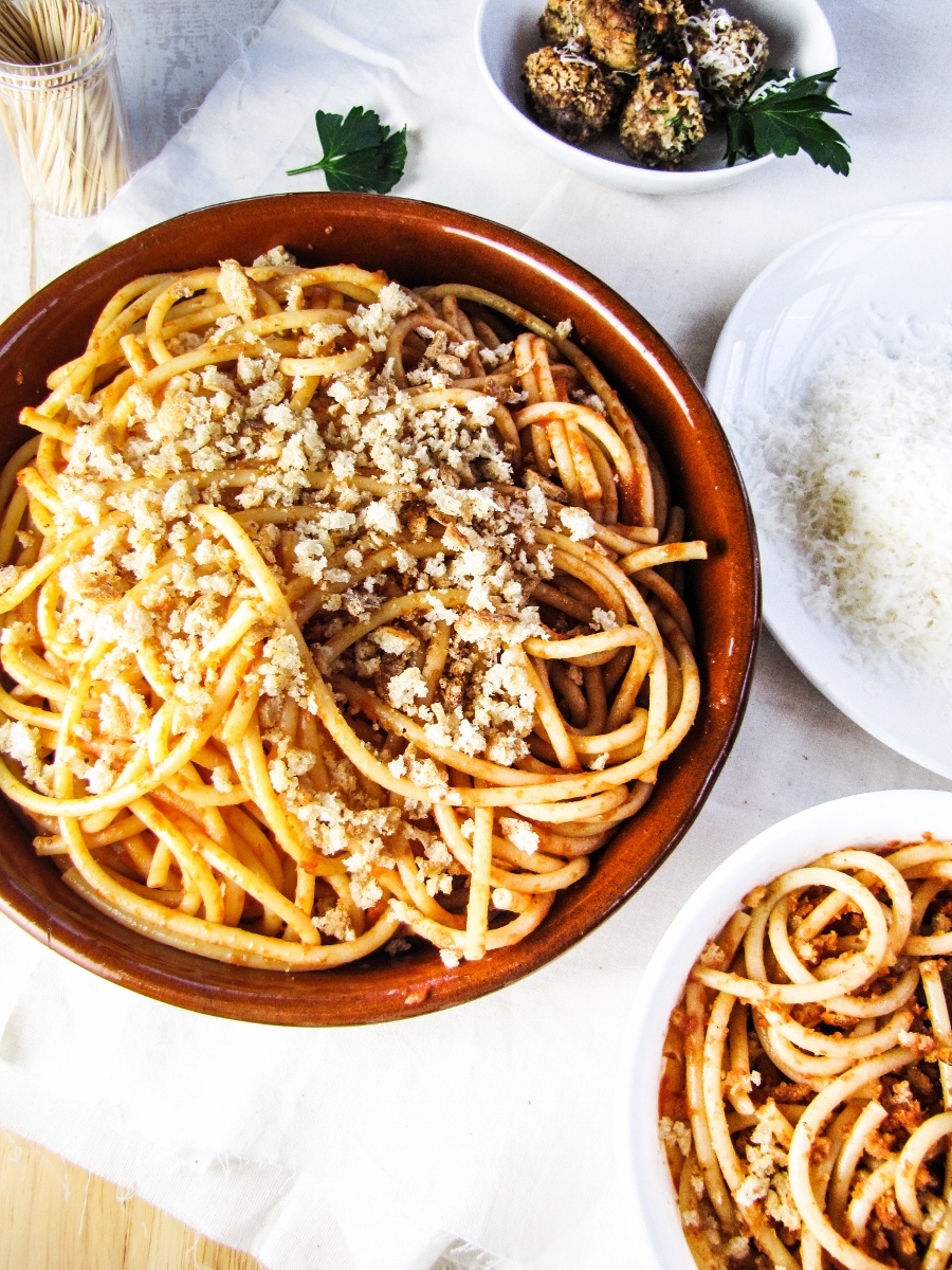 Book Club: Sicilia in Cucina, Venezia in Cucina // Spaghetti with Breadcrumbs and Parmesan Meatballs