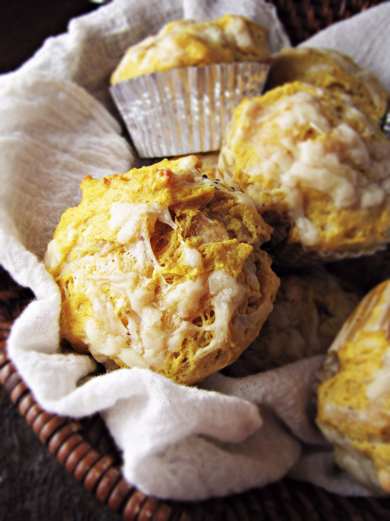 15 Favorite Fall Recipes - Pumpkin Cheddar Muffins