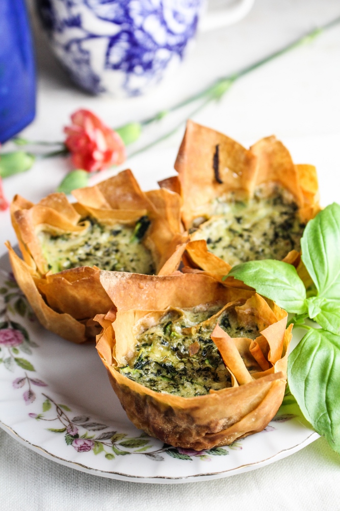 Zucchini-Pesto Mini Quiches in Phyllo Cups {Katie at the Kitchen Door} #brunch #recipe