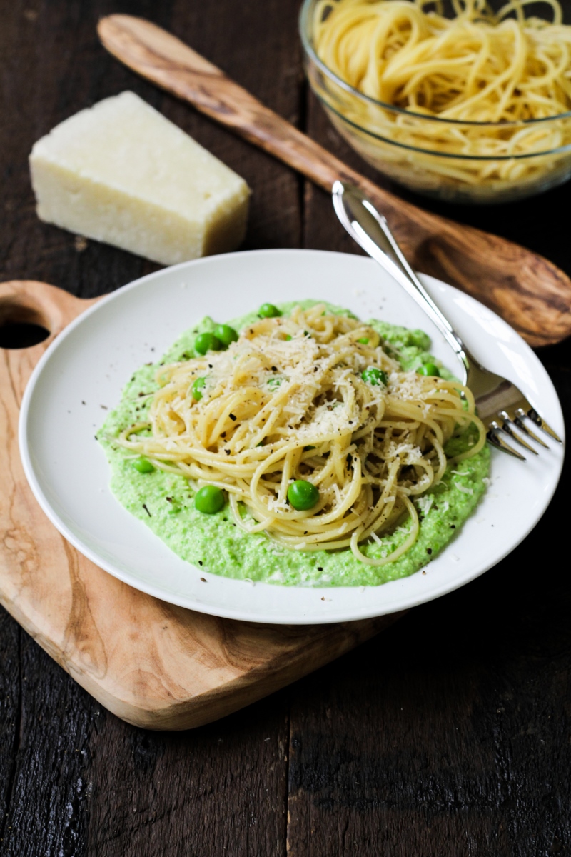 13 Recipes for Spring - Cacio e Pepe with English Peas {Katie at the Kitchen Door}