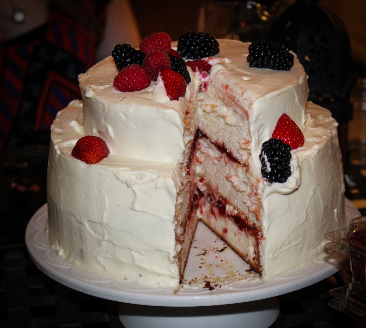 Layered Angel Food Cake: Fluffy Cake Layers Frosted w/ Whipped Cream