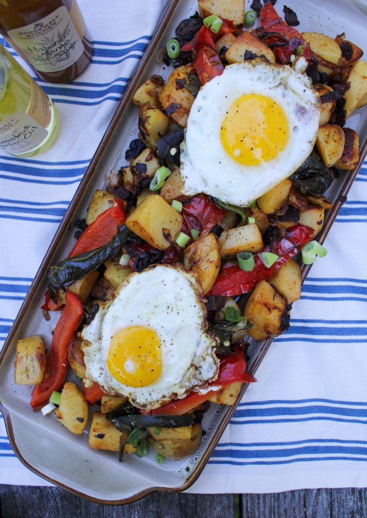 Smoky Roasted Garlic Potato Hash {Katie at the Kitchen Door} #ad