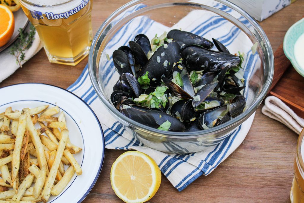 Ale-Steamed Mussels with Creme Fraiche {Katie at the Kitchen Door} #itsWHOgaarden #sponsored