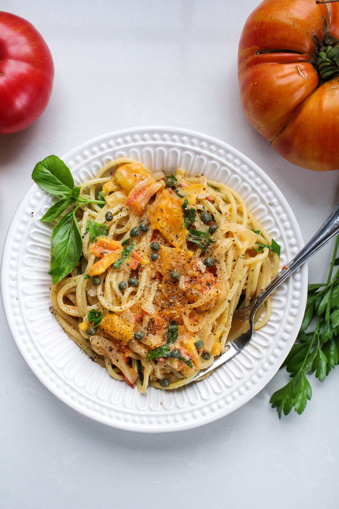 Heirloom Tomato and Sweet Onion Spaghetti