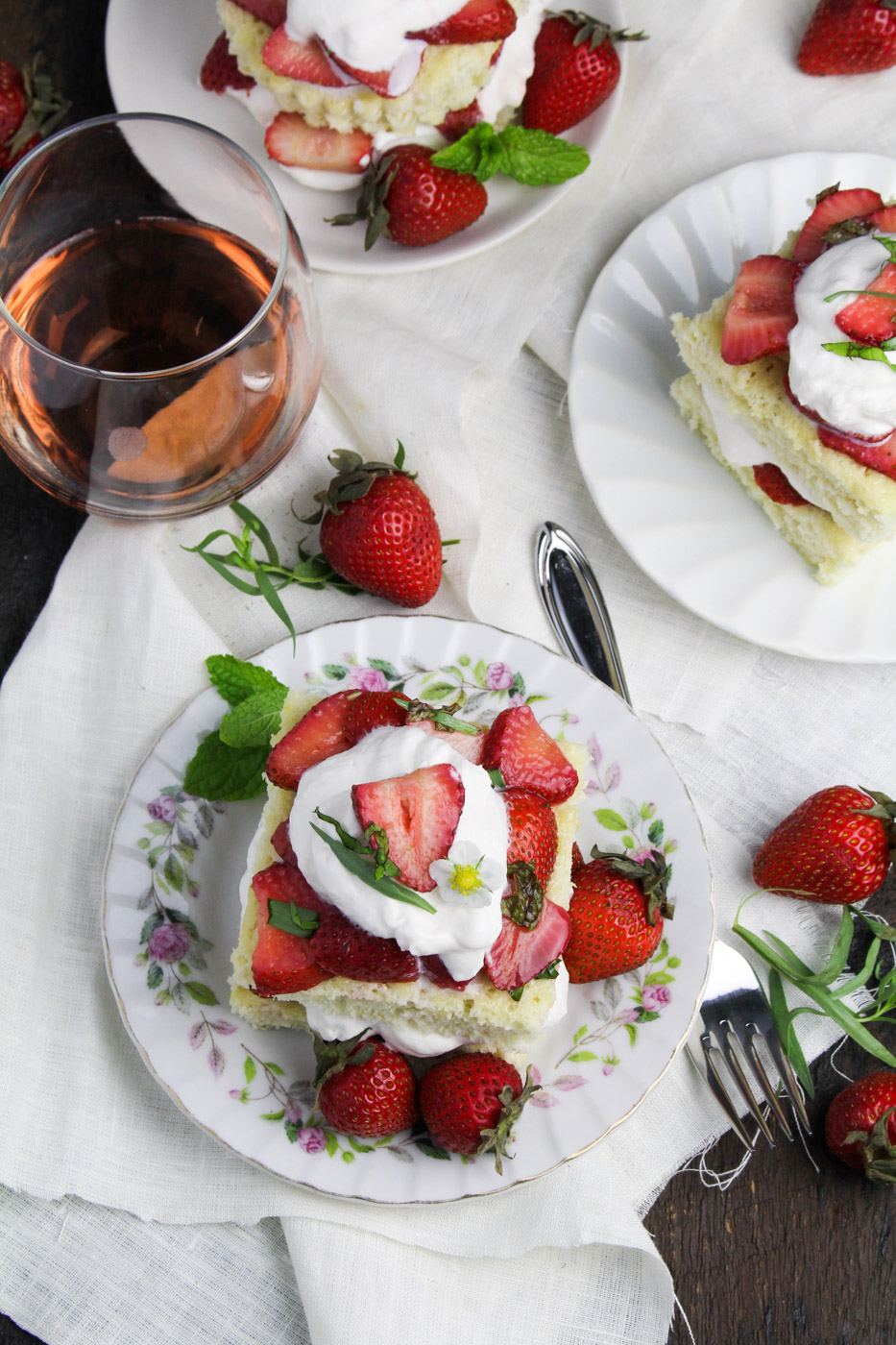 Chiffon Cake with Strawberries and Cream Recipe