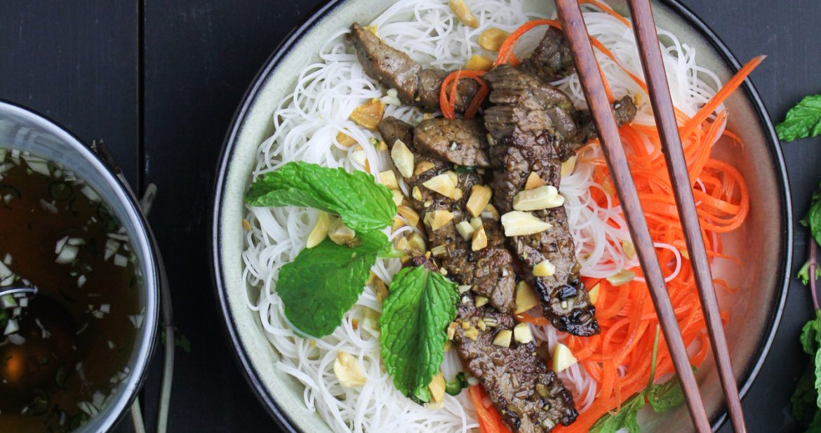 Bún Bò Xào – Vietnamese Rice Noodle Salad with Lemongrass Beef